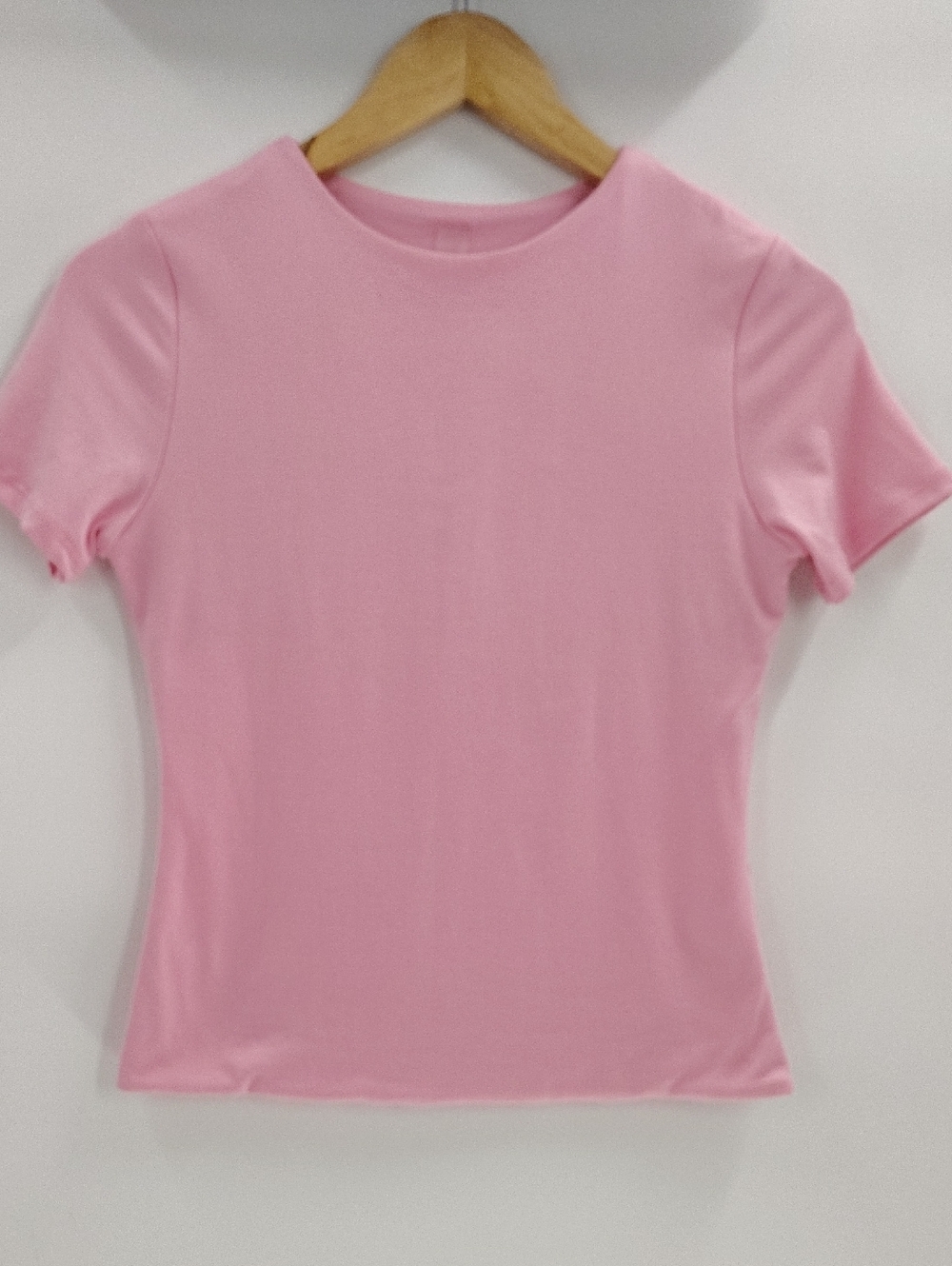 Tresser Crop Tee Size Large Double Layered Short Sleeve Stretch